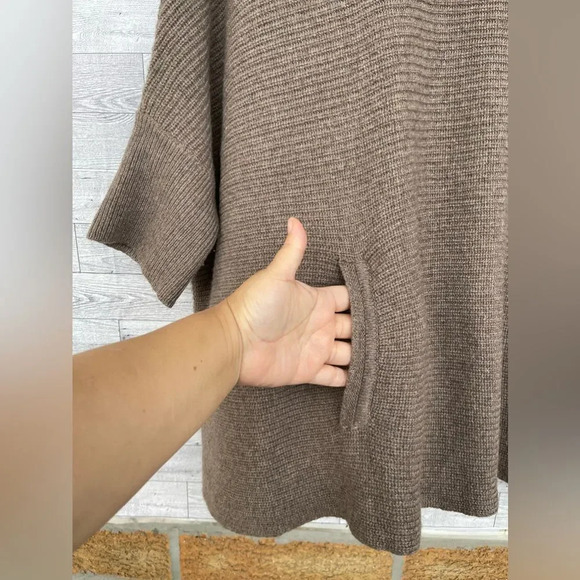 FLORA FEDI PONCHO SWEATER large - Picture 5 of 10